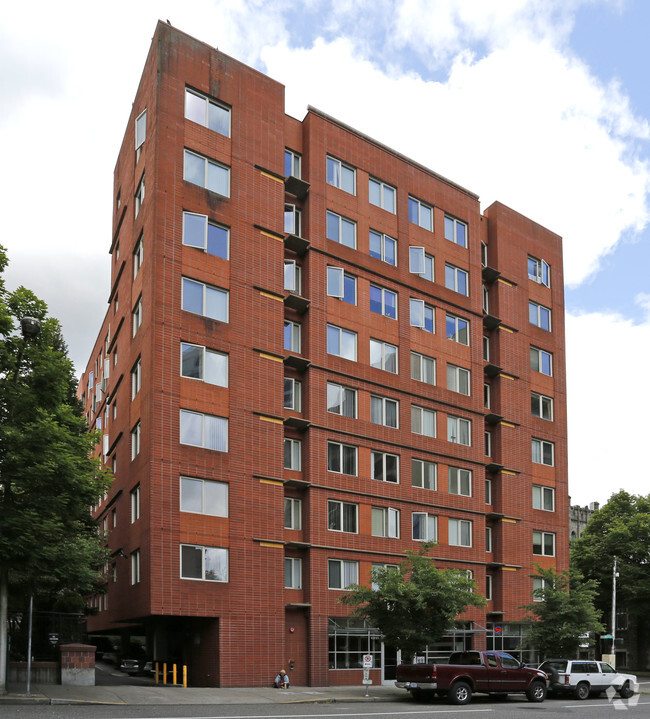 Building Photo - Hamilton West Apartments