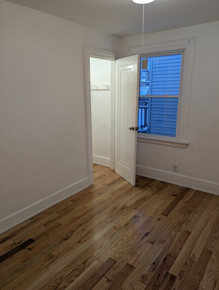 Bedroom - 1532 Sunset Ave