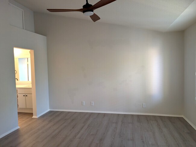 Building Photo - 22649 Copper Hill Dr