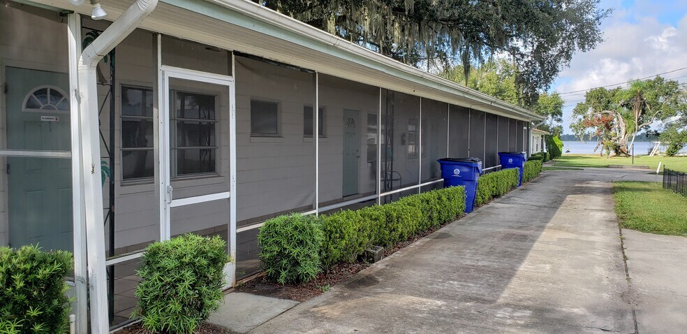 Building Photo - 2428 S Lake Letta Dr