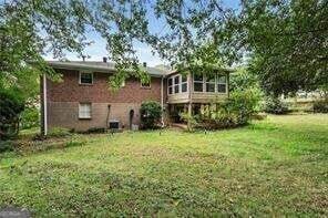 Building Photo - 3235 Woodview Dr SE