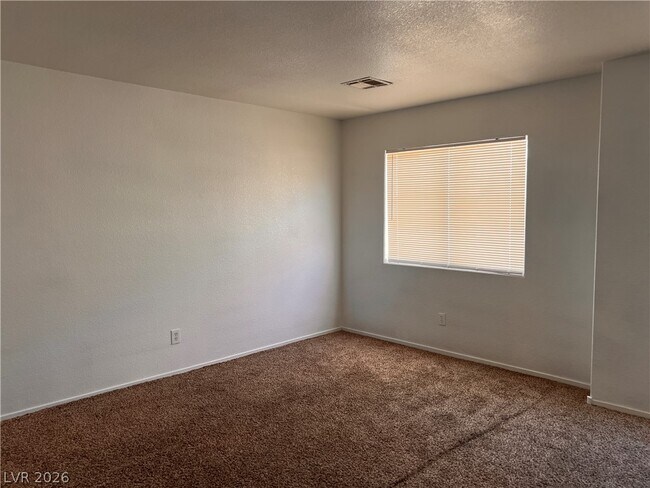 Building Photo - 3391 Sparrow Heights Ave