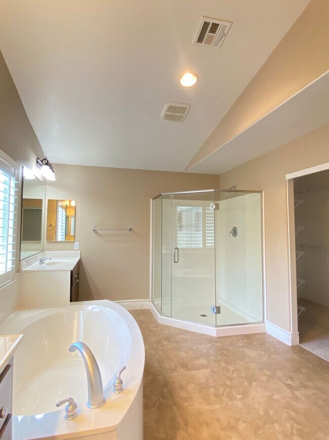 Building Photo - 95 Broken Putter Way