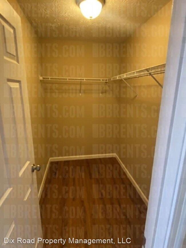 Building Photo - 3 br, 2.5 bath House - 425 Peyton Drive,