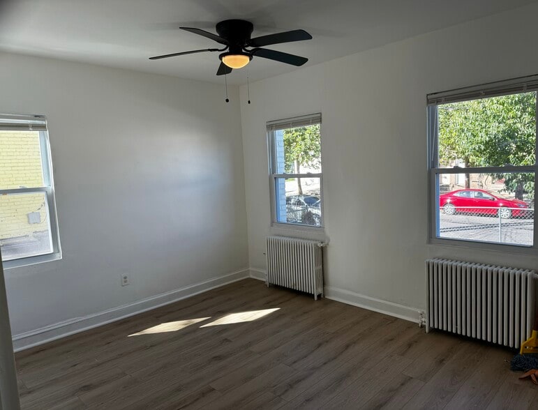 Building Photo - 5017 1st St NW