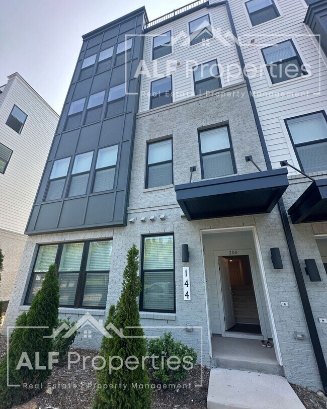 Building Photo - Luxury Downtown Wake Forest Living – Brand-New End Unit with Rooftop Terrace