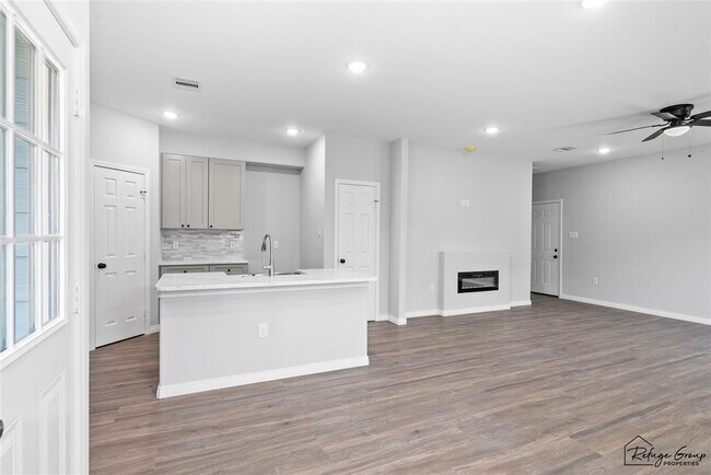 Building Photo - 7983 Ethel St