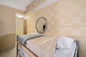 Building Photo - 525-537-537 Lexington Ave