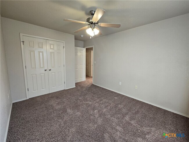 Building Photo - 1016 Brown Rock Dr