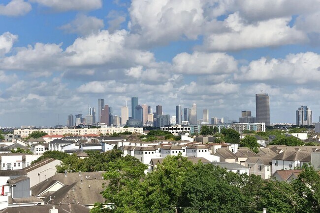 Building Photo - 3636 W Dallas St