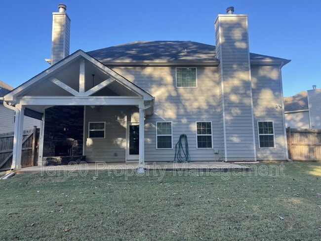 Building Photo - 236 Cedar Wy