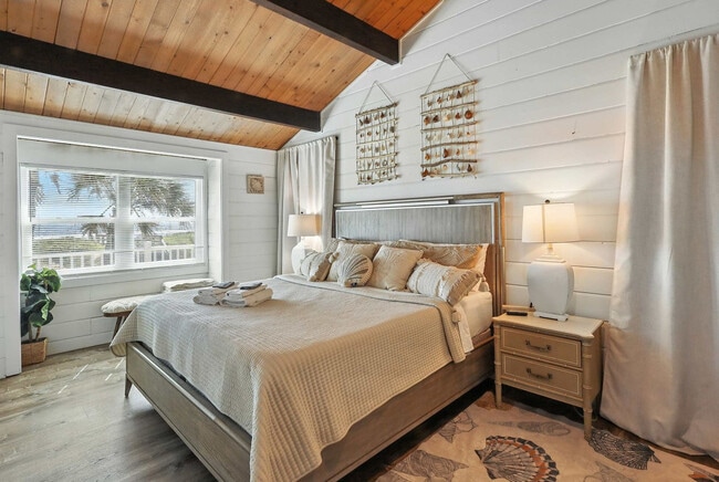 Building Photo - 62 Ocean St