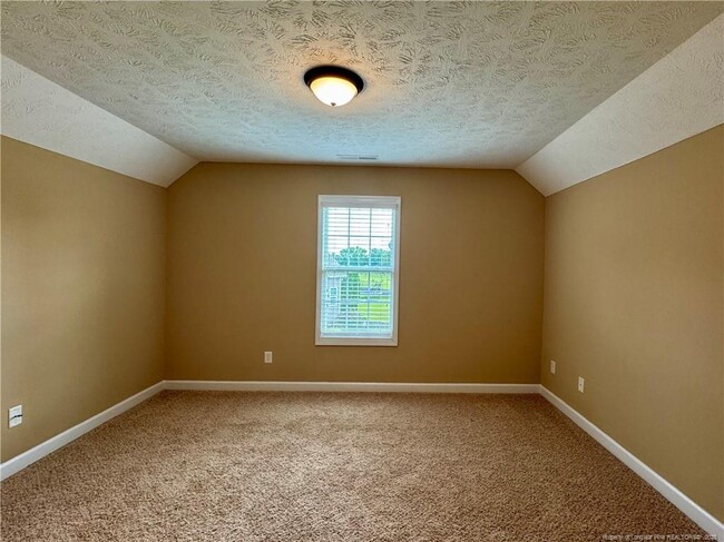 Building Photo - 380 Stansbury Dr