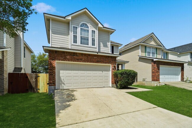 Building Photo - Move-In Ready Gem on Goldcrest Run Near Shopping & Dining