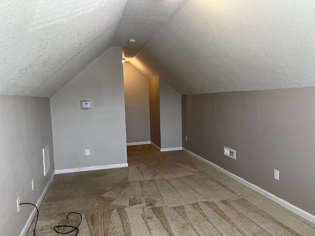 Building Photo - 111 Cavalier Dr