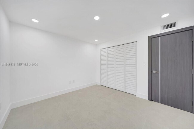 Building Photo - 9455 W Flagler St