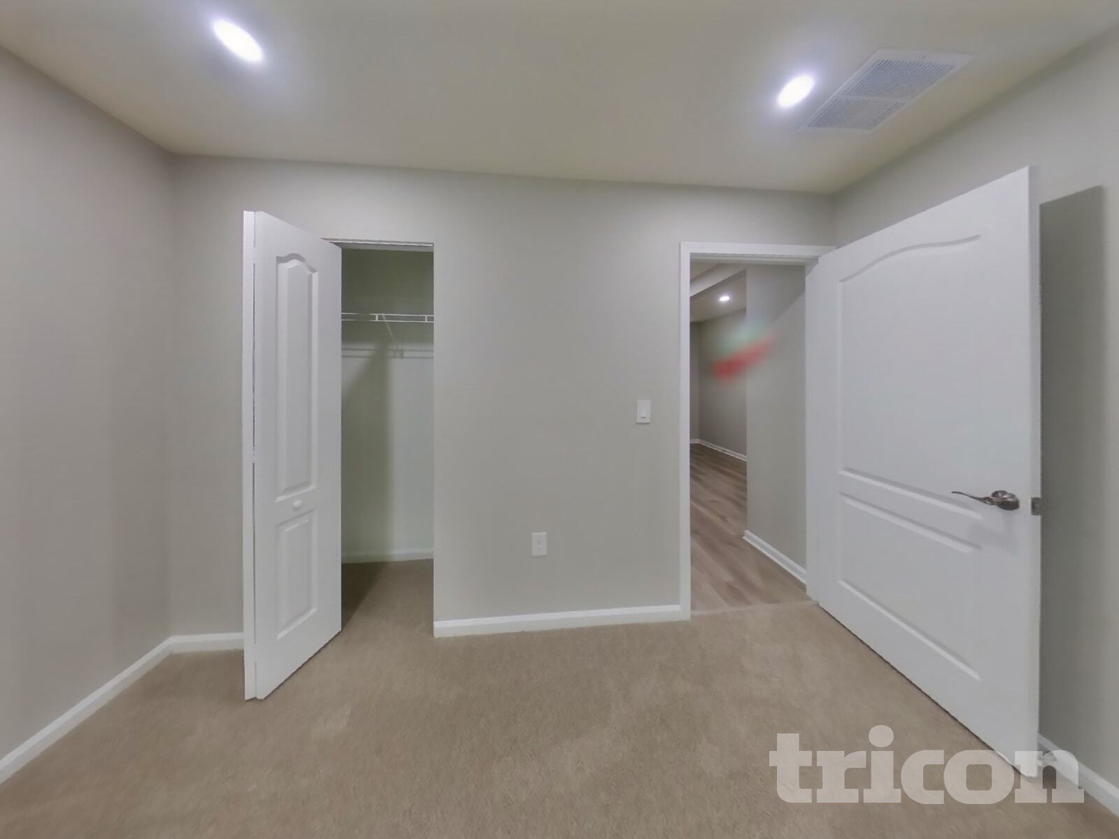 Building Photo - 2374 Sotterley Ln