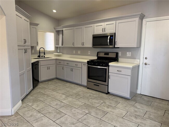 Building Photo - 3503 Oberon Ln