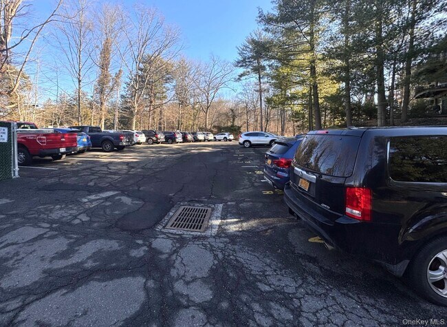 Building Photo - 500 Central Park Ave