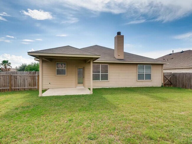 Building Photo - 857 Dark Horse Ln