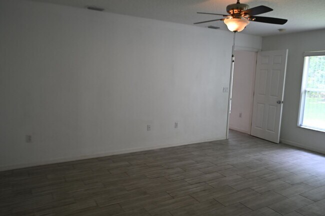 Building Photo - 41 Buffalo Bill Dr
