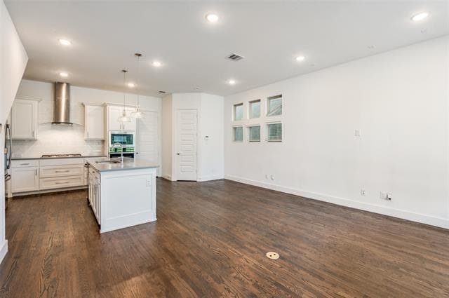 Building Photo - 8016 Ingram Dr