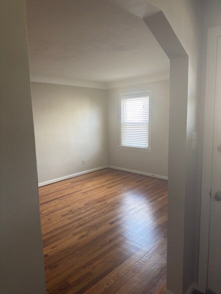 Living room from front entry - 707 Ford Blvd