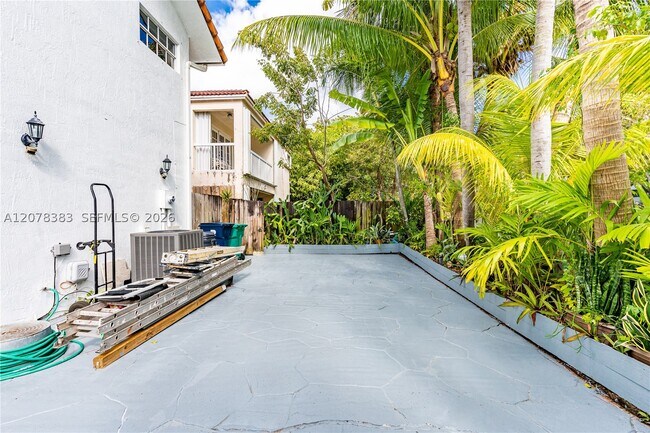 Building Photo - 8909 SW 108th St