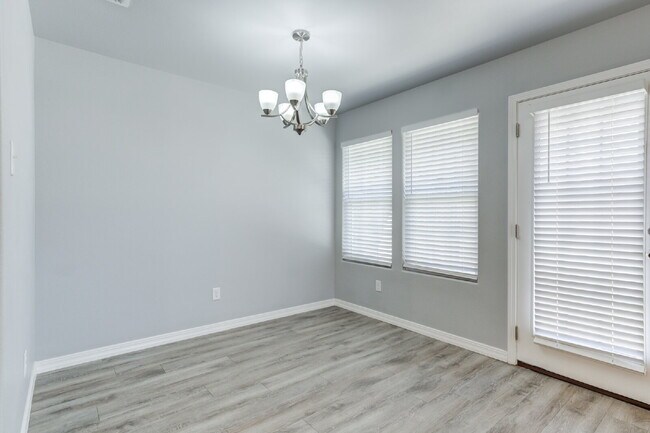 Building Photo - Wonderful 3 Bed 2 Bath in Willow Bend!