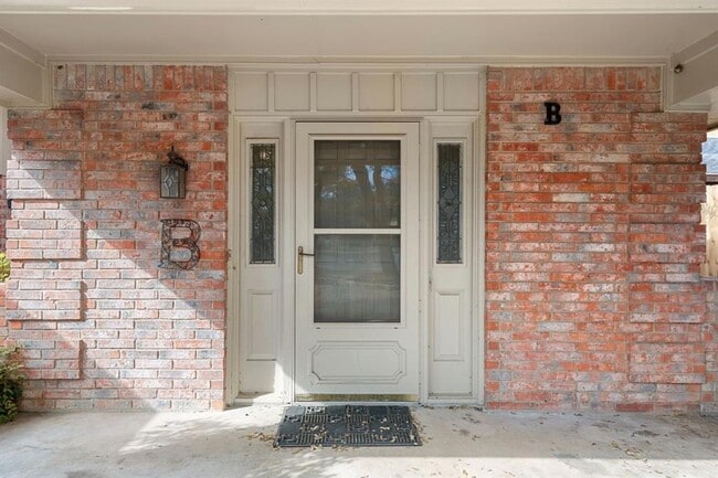 Building Photo - 8421 Fathom Cir