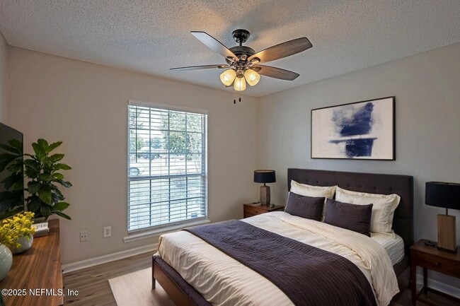 Building Photo - 7728 Pikes Peak Dr