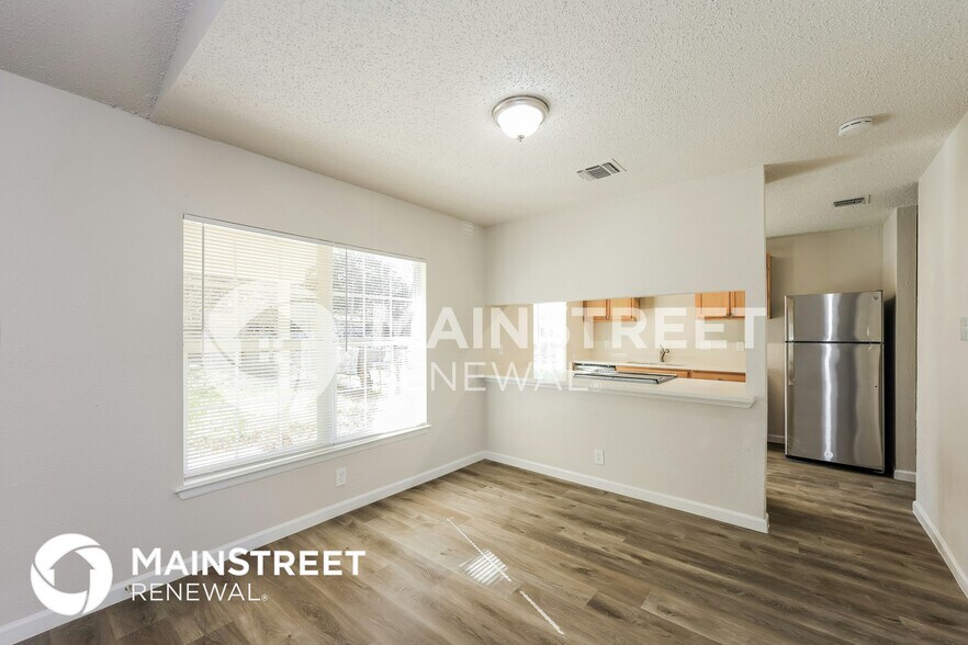 Building Photo - 9906 Sandy Field Dr