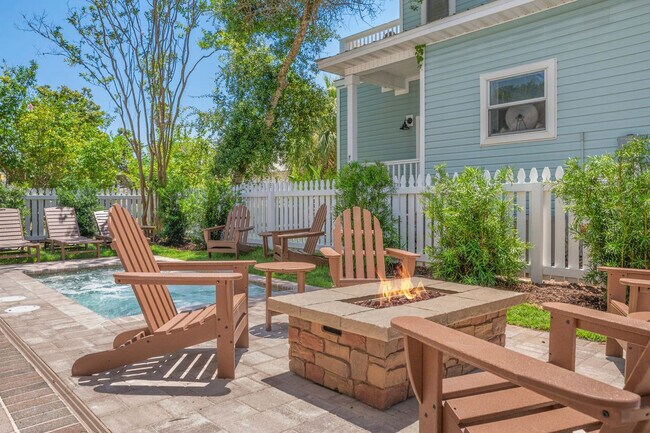 Building Photo - 4465 Clipper Cove