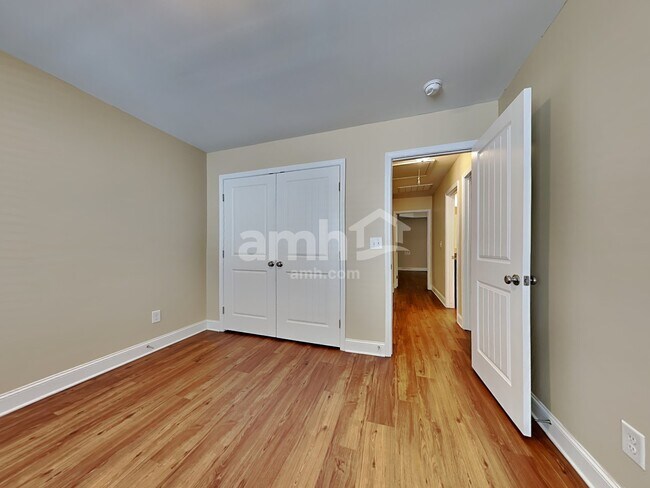 Building Photo - 1023 Monitor Ct