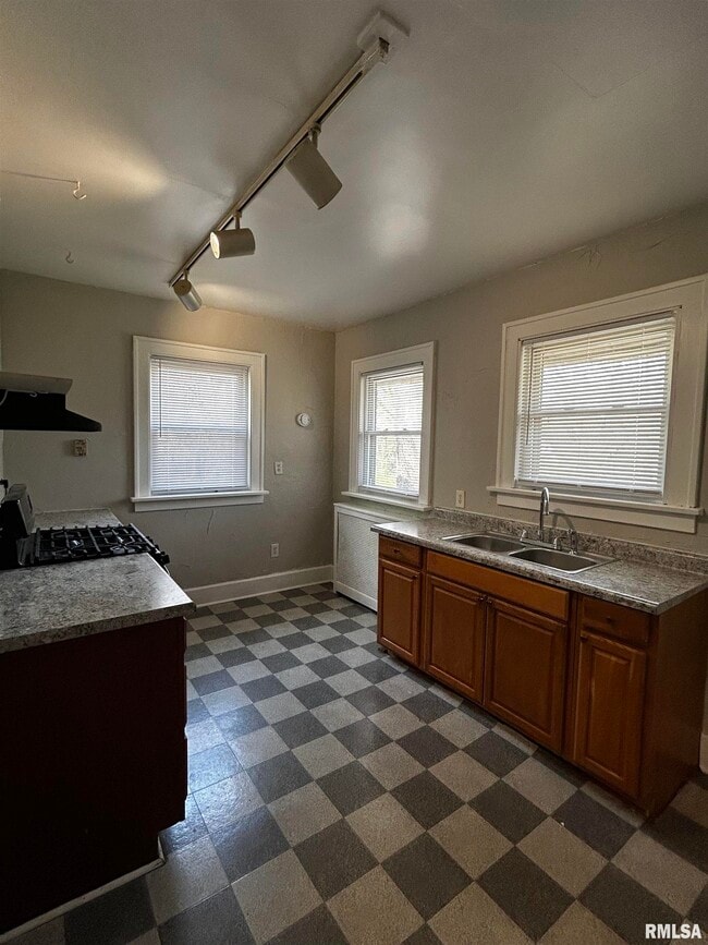 Building Photo - 2718 North North Street