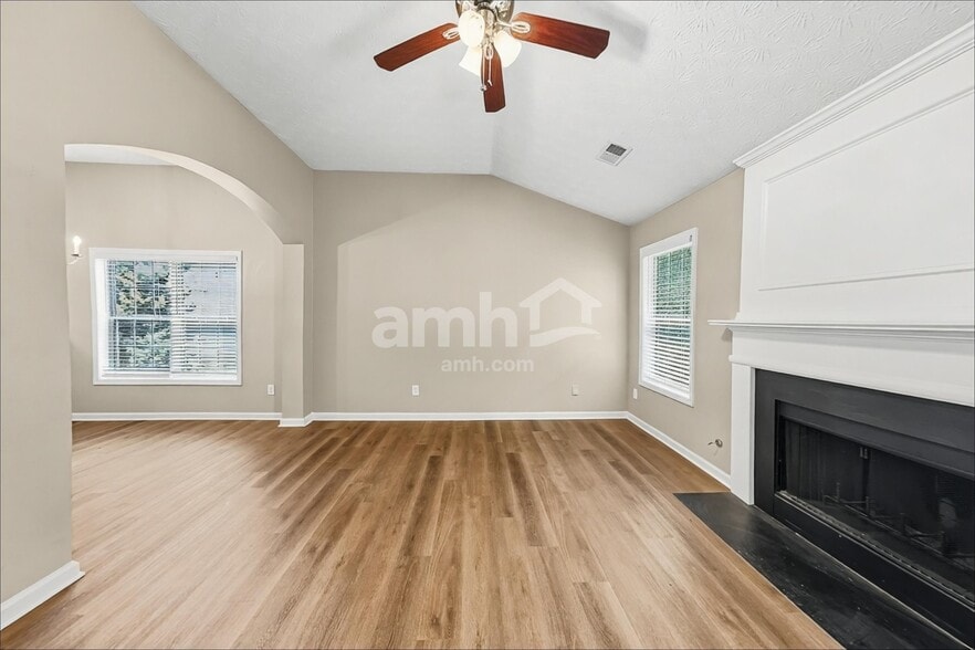 Building Photo - 4737 Nature Trl