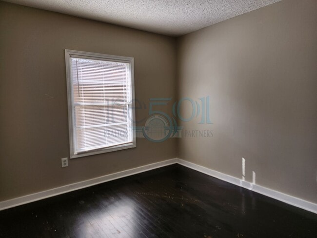 Building Photo - Ready For Showings! Great Find In North Little Rock