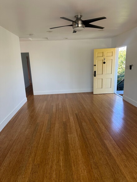 Building Photo - 3358 Dale St