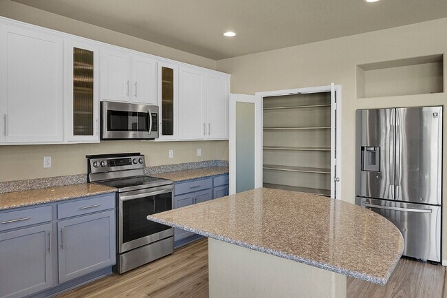 Building Photo - $2,700 - 4 Bed, 3.5 Bath Home in CO Spring...