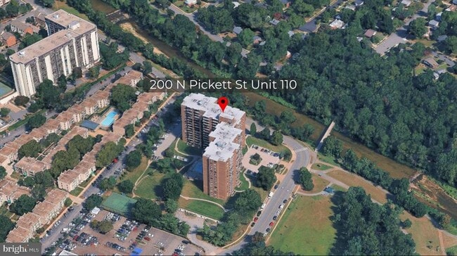 Building Photo - 200 N Pickett St