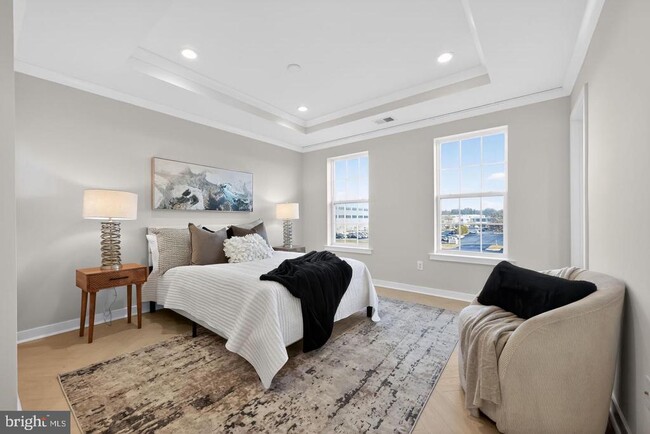 Building Photo - 11 Hedley Ln