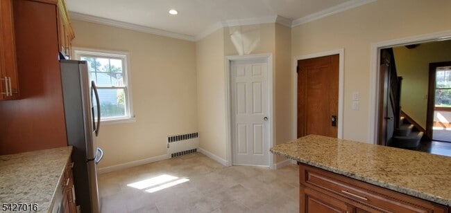 Building Photo - 54 Park Ave