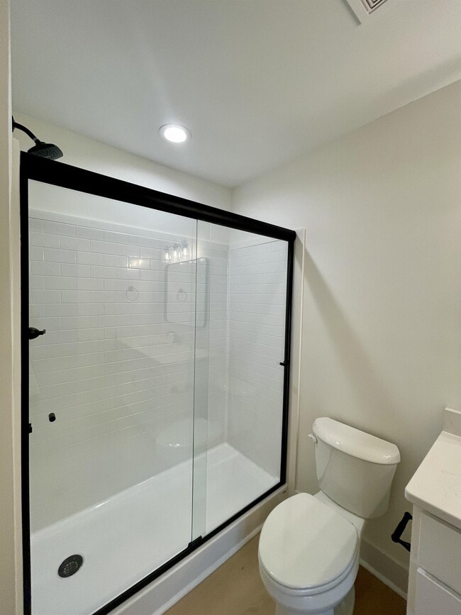 Building Photo - 556 Leesville Rd