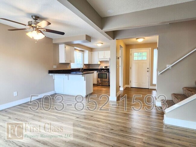 Building Photo - 4319 SE 37TH Ave