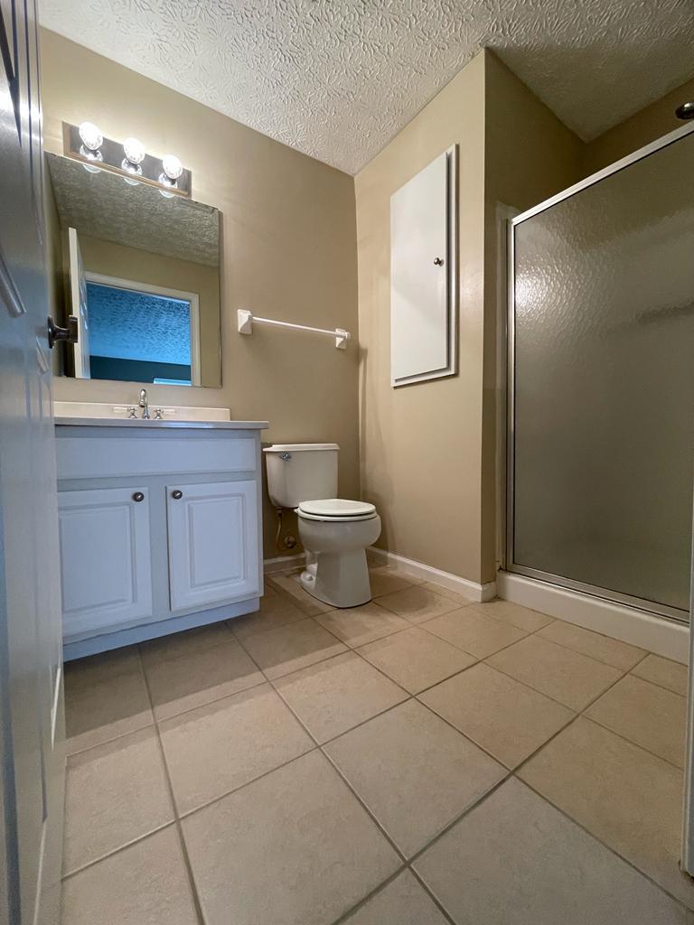 Master Bathroom - 2 - 5588 Cypress Chase