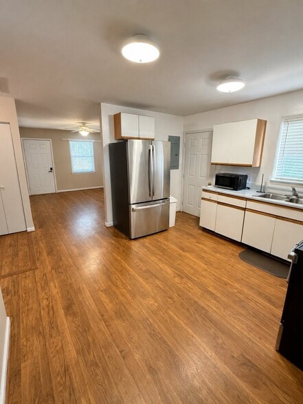 Building Photo - 111 Watzel Ln