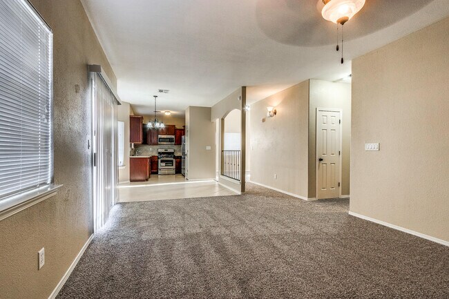 Building Photo - 3172 Hidden Valley Dr