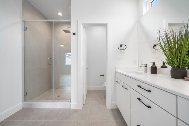 Building Photo - 1512 Barbee St