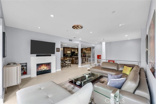 Building Photo - 89 Lennox