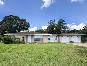 Building Photo - 8103 N Navarro St